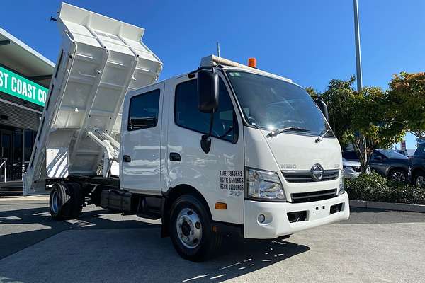 2017 Hino 300 Series 717 4x2