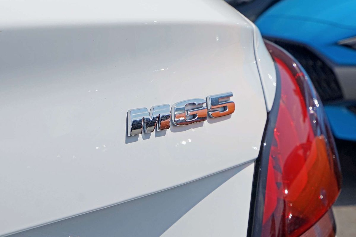 2024 MG MG5 Vibe