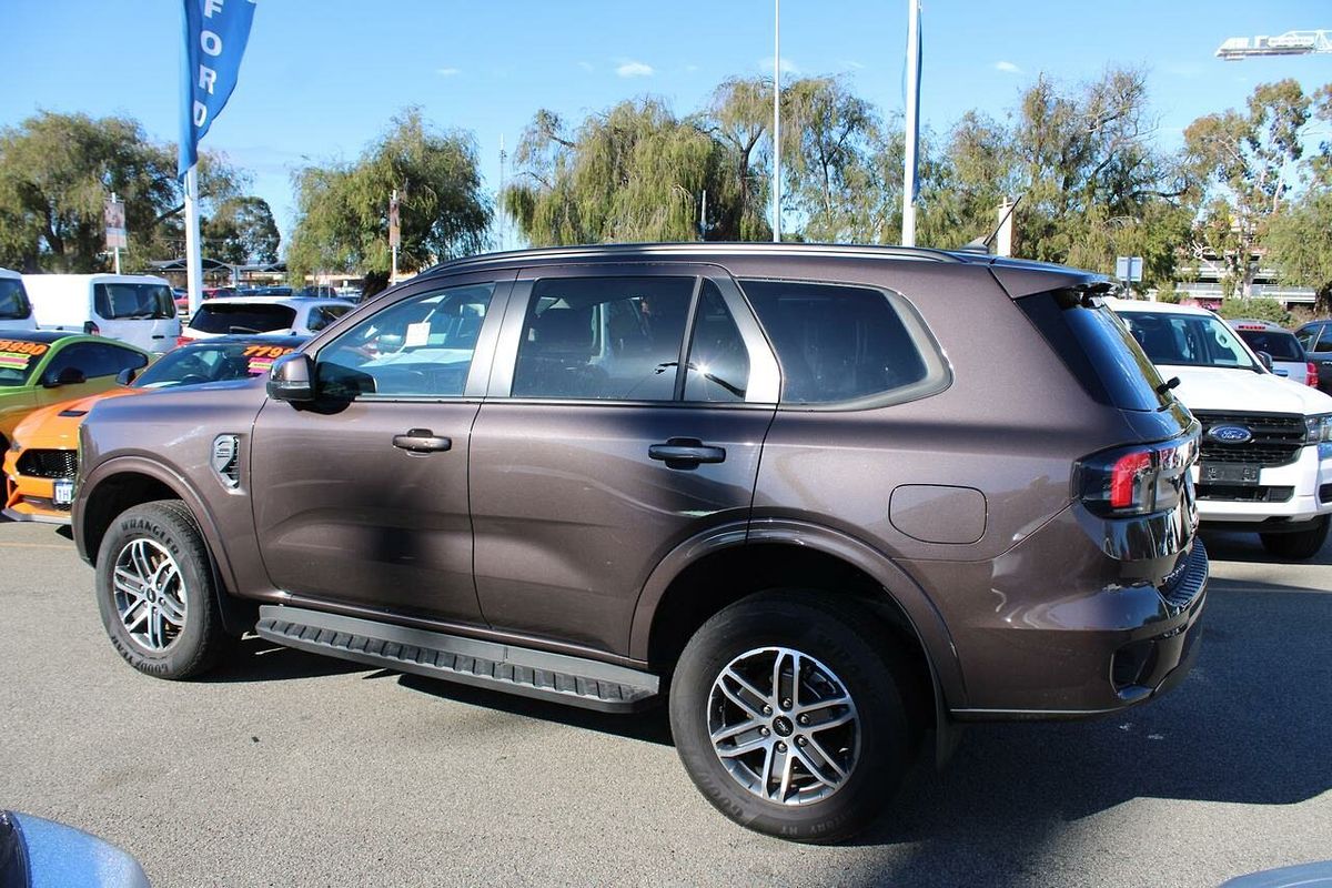 2023 Ford Everest Trend UB 2024.00MY