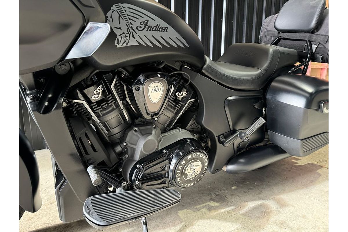 2021 Indian Challenger Dark Horse