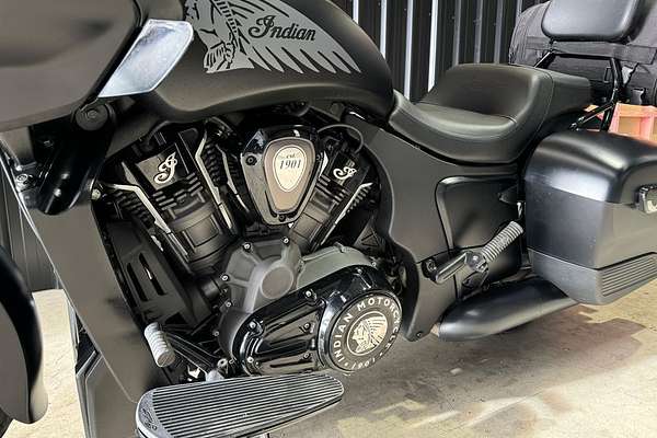 2021 Indian Challenger Dark Horse