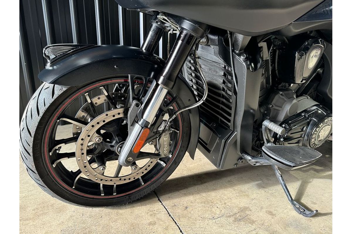 2021 Indian Challenger Dark Horse