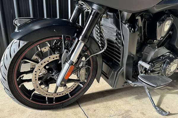 2021 Indian Challenger Dark Horse