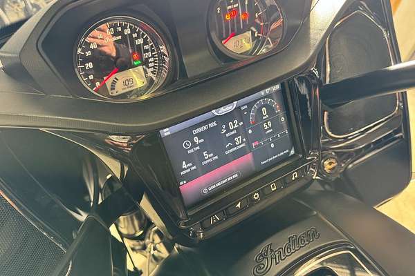 2021 Indian Challenger Dark Horse