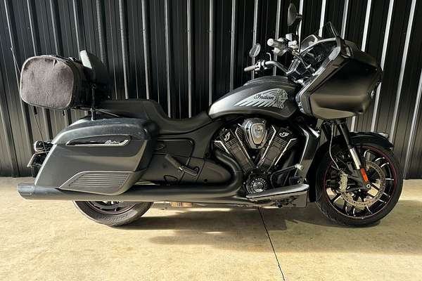 2021 Indian Challenger Dark Horse