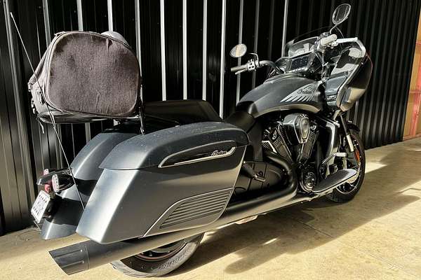 2021 Indian Challenger Dark Horse
