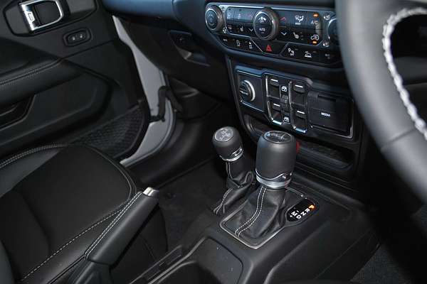 2023 Jeep Wrangler Unlimited Overland JL