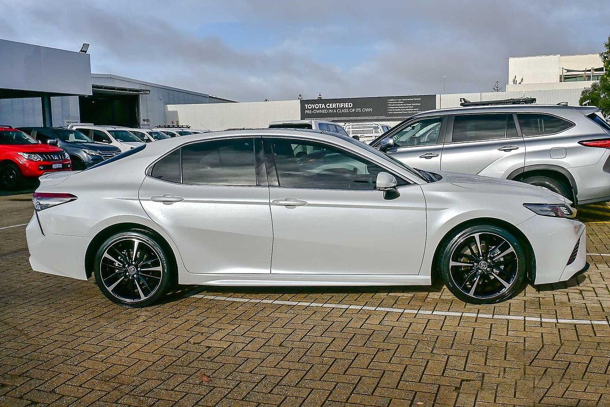 2019 Toyota Camry SX GSV70R