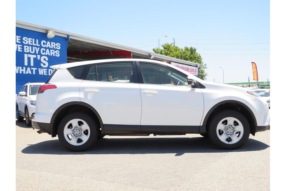 2018 Toyota RAV4 GX ZSA42R