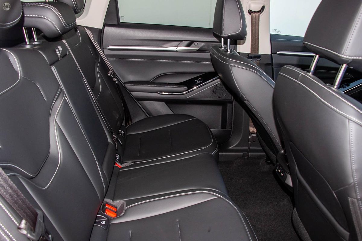 2024 GWM Haval H6 Lux Hybrid B01
