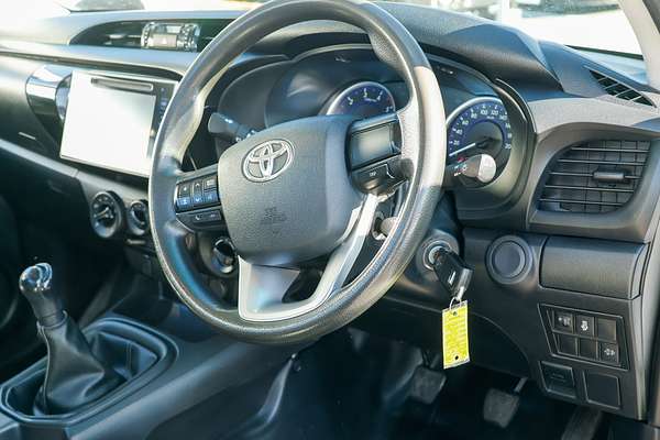 2019 Toyota Hilux SR GUN126R 4X4