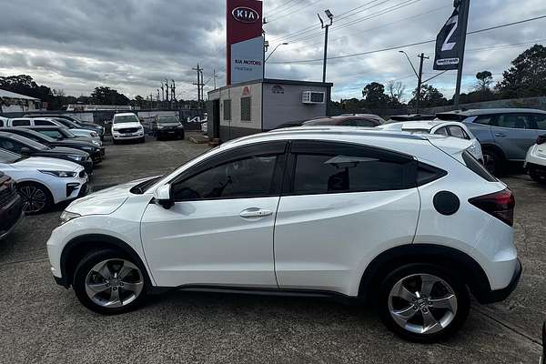 2017 Honda HR-V VTi-S