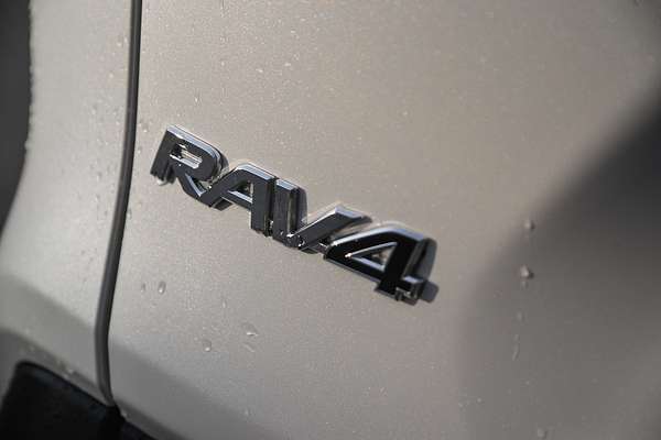 2020 Toyota RAV4 GXL MXAA52R