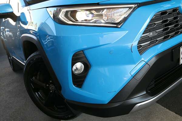 2020 Toyota RAV4 Cruiser eFour Axah54R