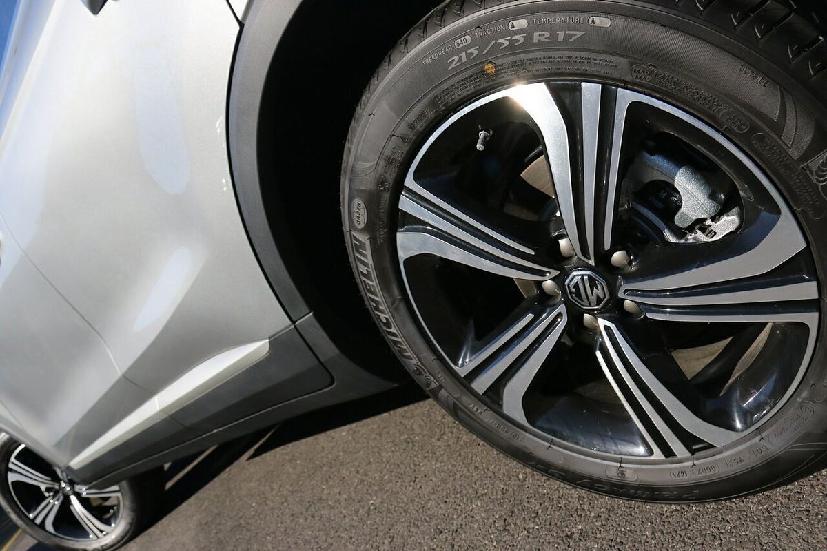 2024 MG ZST Excite