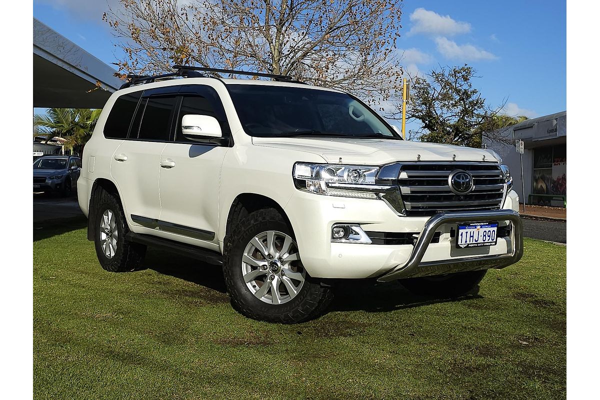 2019 Toyota Landcruiser Sahara VDJ200R