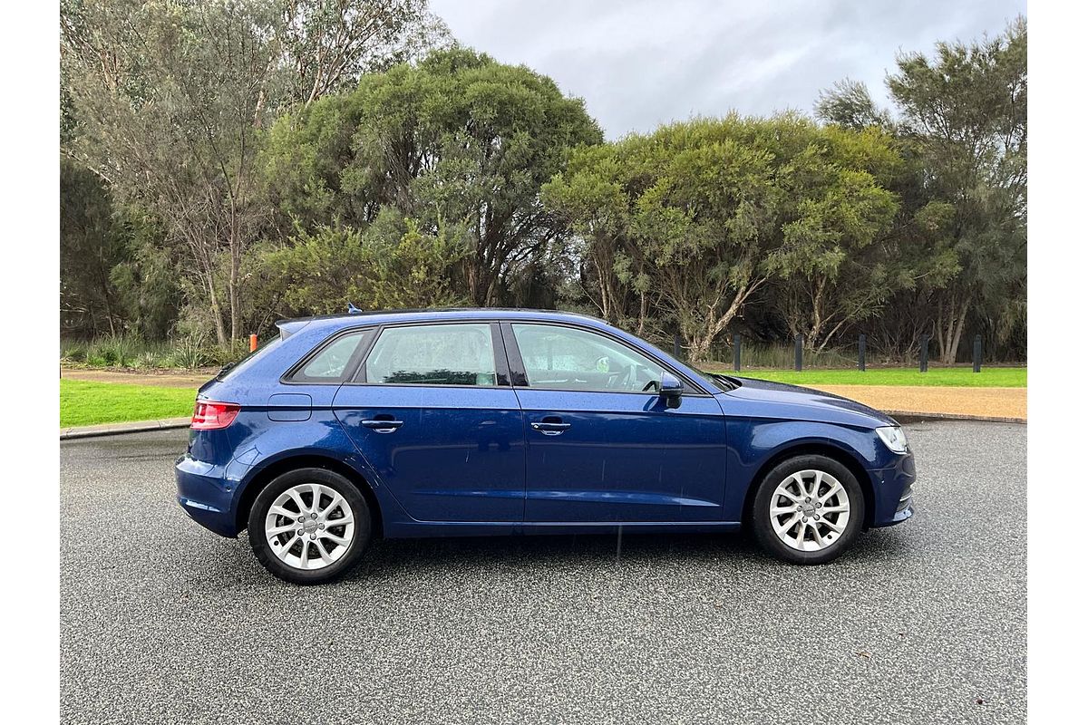 2013 Audi A3 Attraction 8P