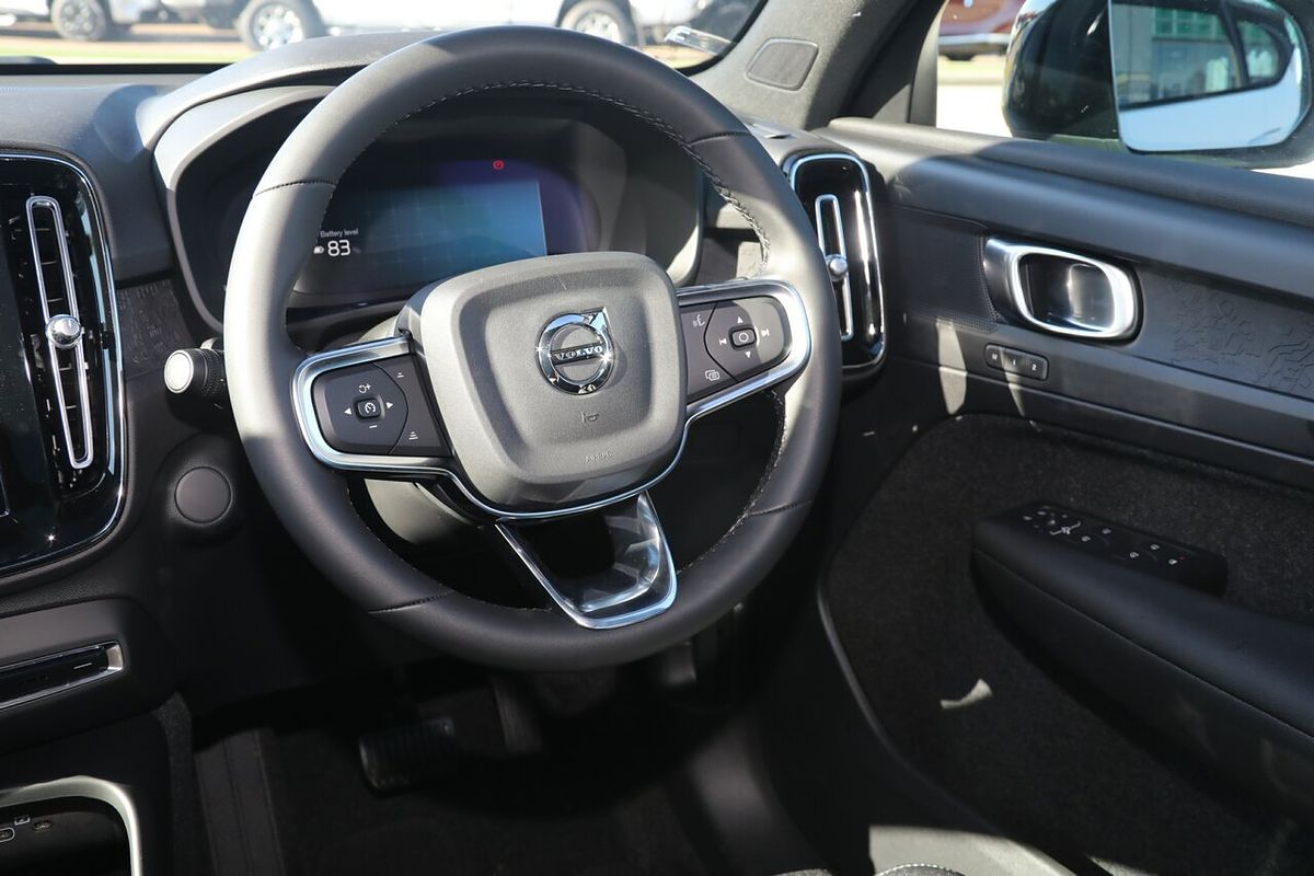 2024 Volvo C40 Recharge