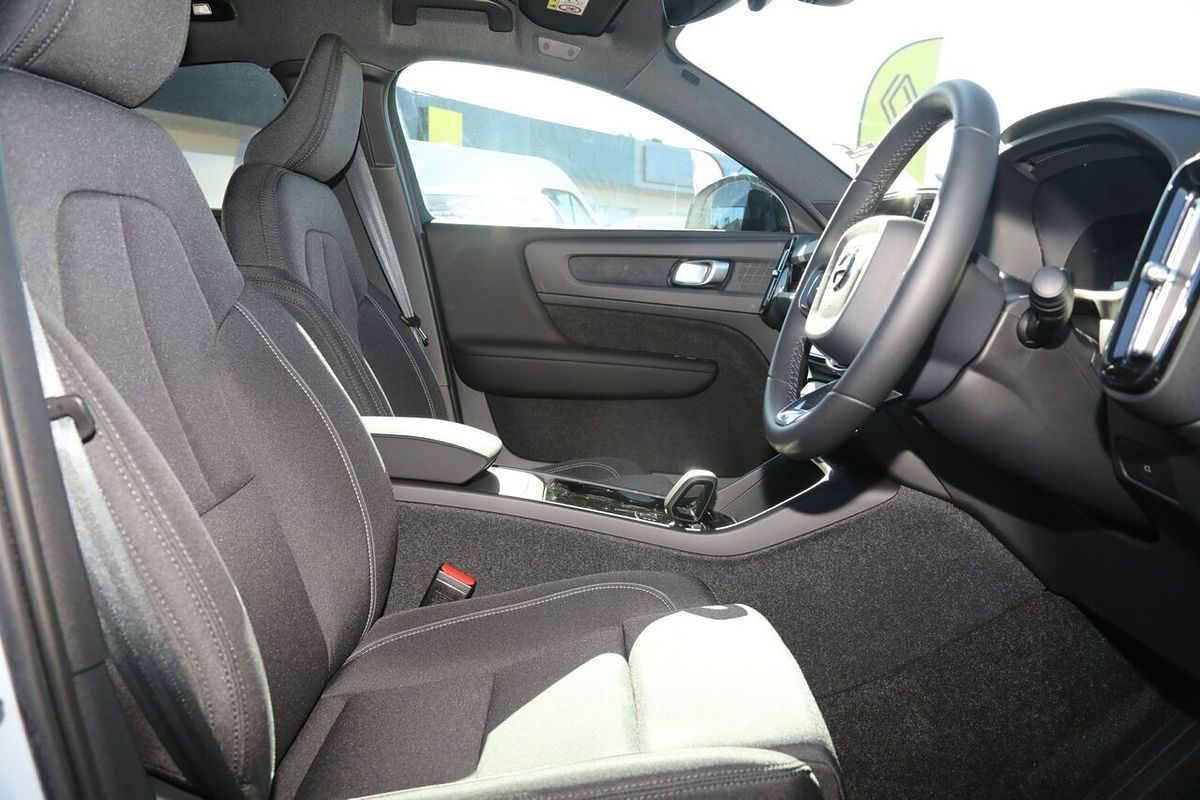 2024 Volvo C40 Recharge