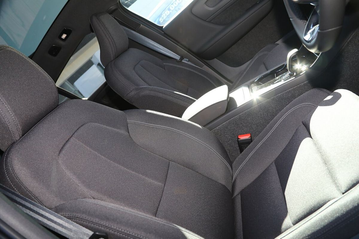 2024 Volvo C40 Recharge