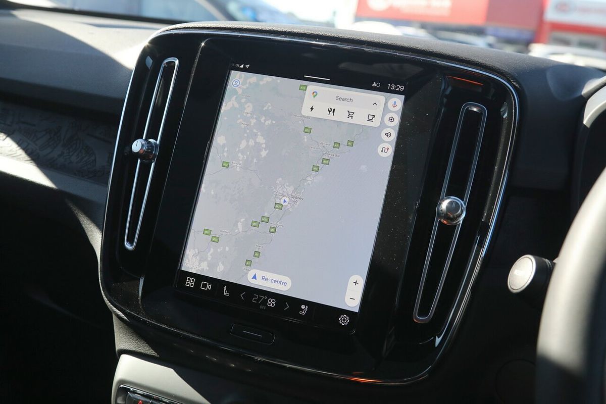 2024 Volvo C40 Recharge