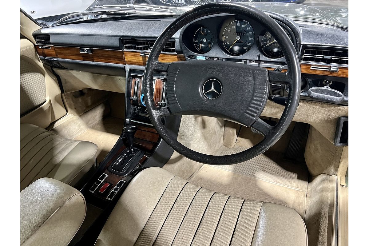 1980 Mercedes-Benz 280SEL W116