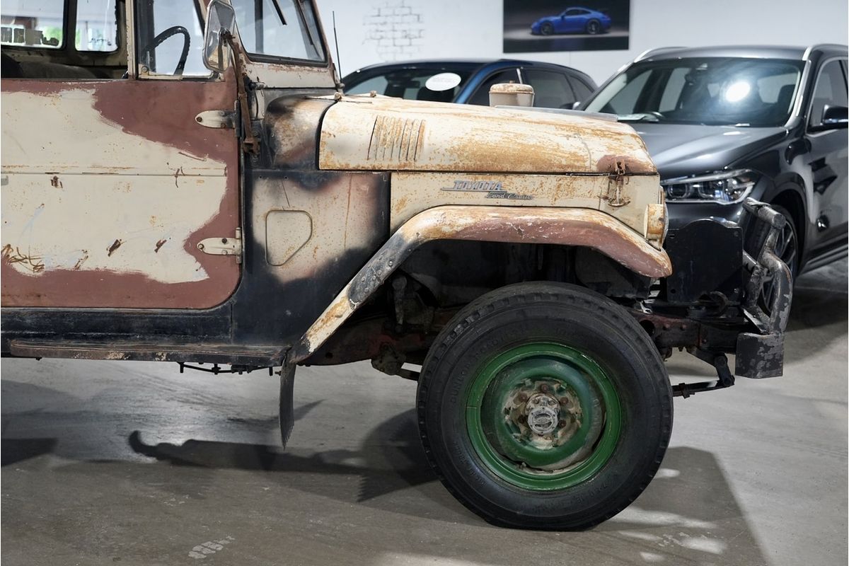 1964 Toyota Landcruiser FJ45 4X4