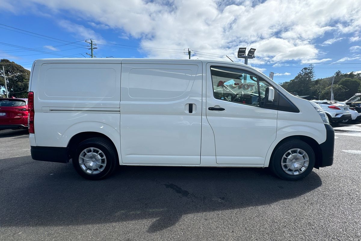 2019 Toyota Hiace GDH300R