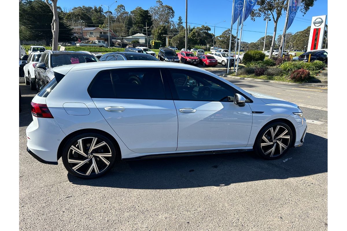 2021 Volkswagen Golf 110TSI R-Line 8