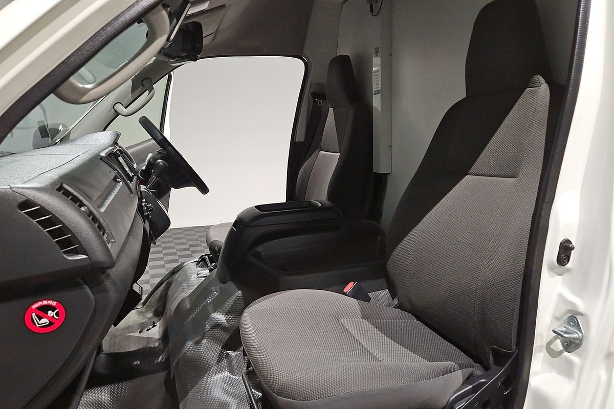 2019 Toyota Hiace KDH221R