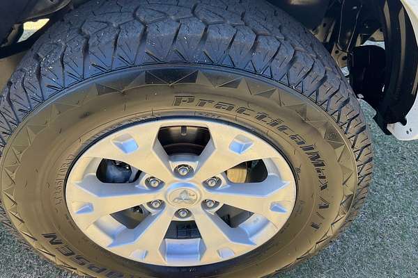 2012 Mitsubishi Triton GLX-R (4x4) MN MY12 4X4