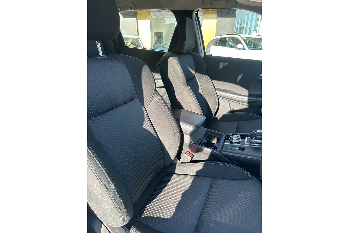 2022 Mitsubishi Outlander ES ZM