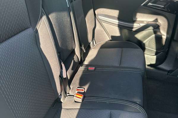 2022 Mitsubishi Outlander ES ZM