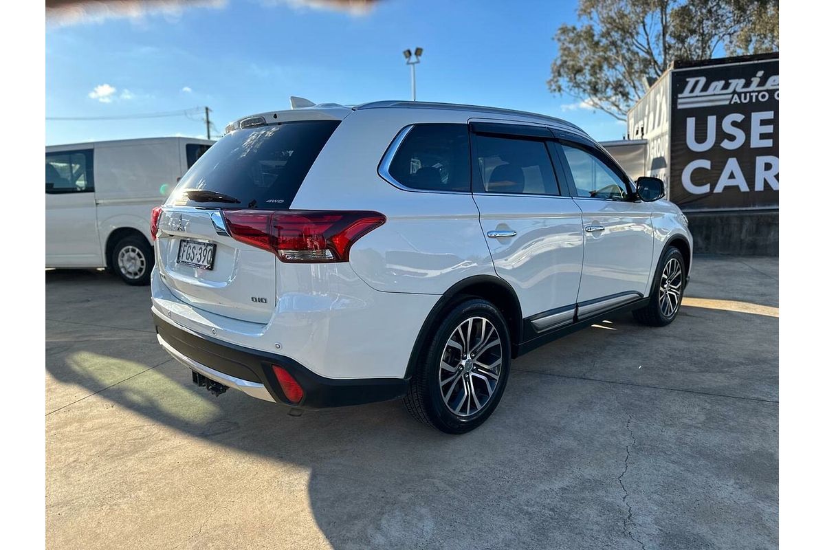 2017 Mitsubishi Outlander Exceed ZL