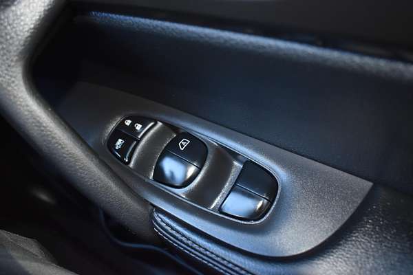 2015 Nissan X-TRAIL ST T32