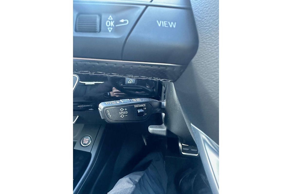 2024 Audi A4 45 TFSI S line B9