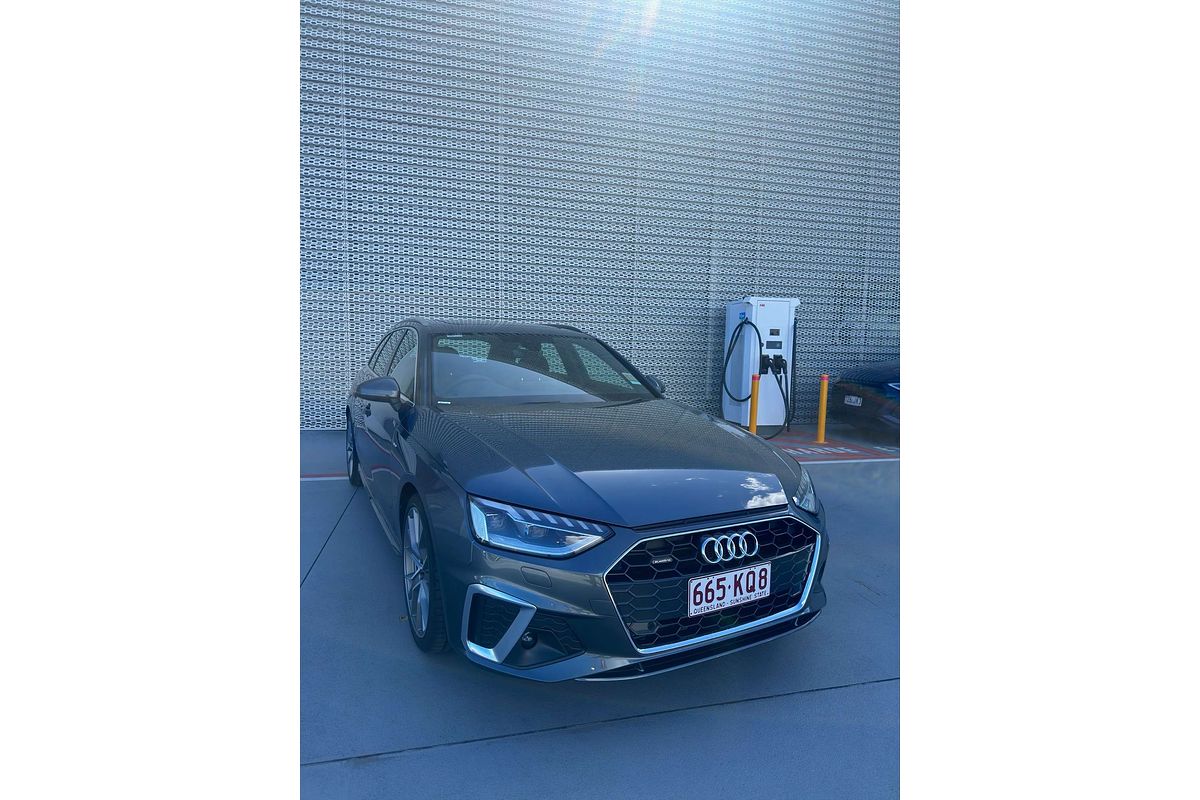 2024 Audi A4 45 TFSI S line B9