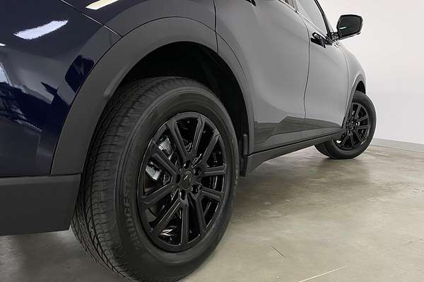 2024 Mahindra XUV700 AX7L