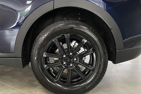 2024 Mahindra XUV700 AX7L