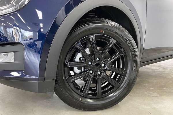 2024 Mahindra XUV700 AX7L