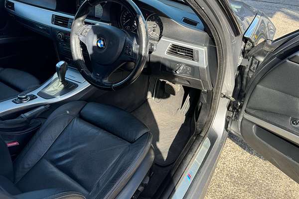 2010 BMW 3 Series 325i E90