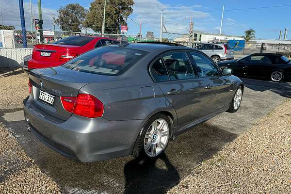 2010 BMW 3 Series 325i E90