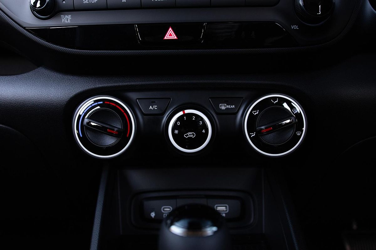 2024 Hyundai Venue Active QX.V5