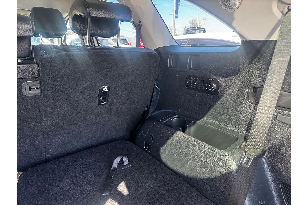2015 Kia Sorento SLi UM