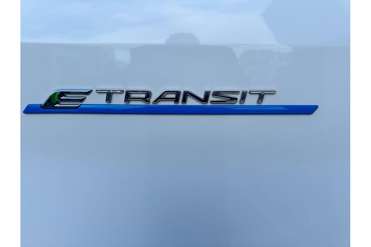 2022 Ford E-Transit 420L VO