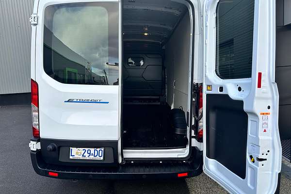 2022 Ford E-Transit 420L VO