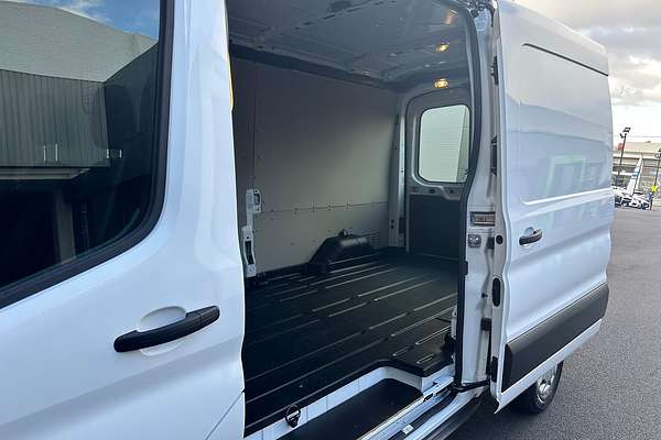 2022 Ford E-Transit 420L VO