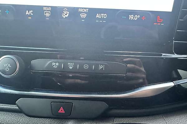 2022 Ford E-Transit 420L VO