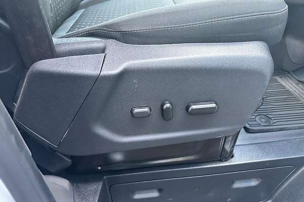 2022 Ford E-Transit 420L VO