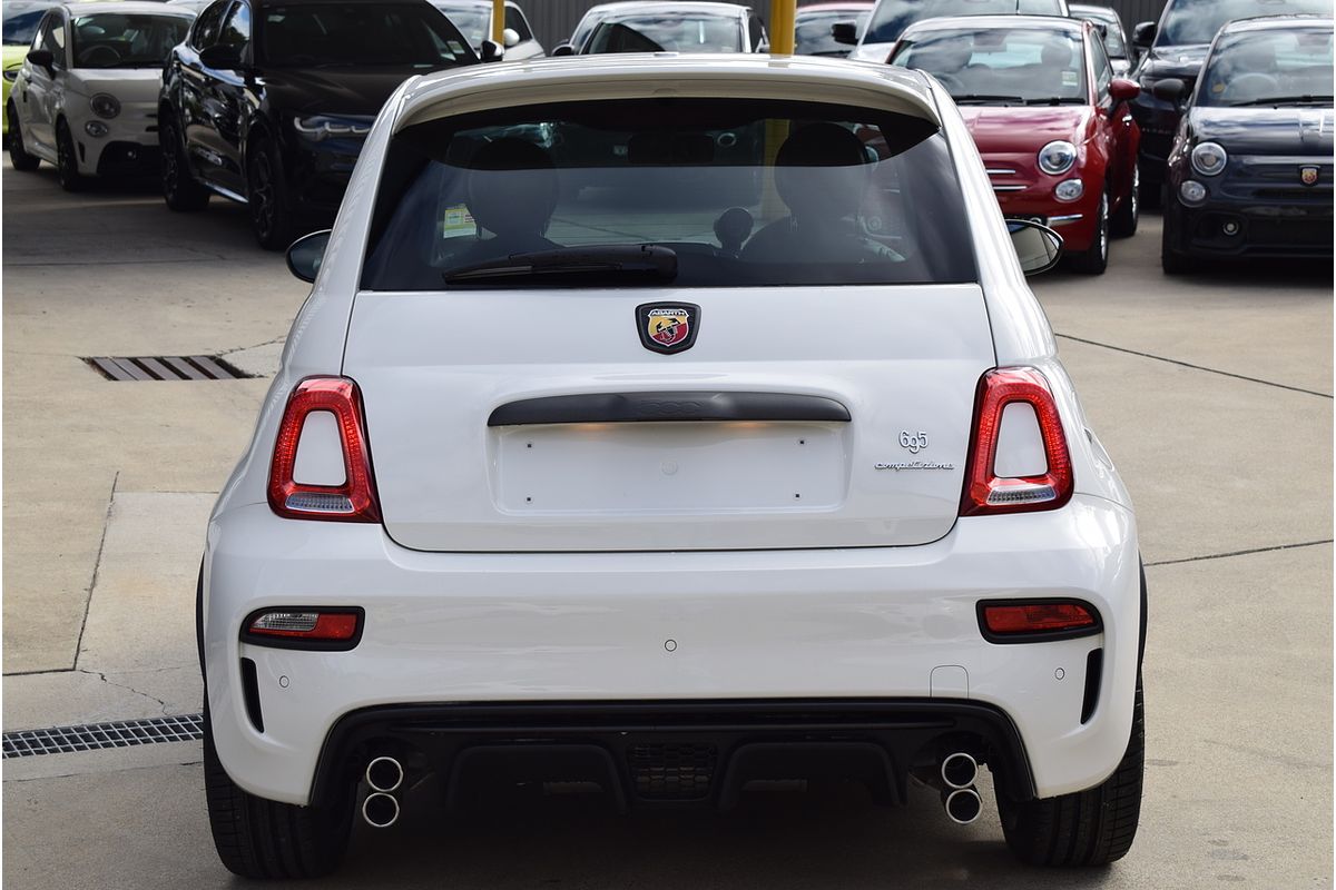 2023 Abarth 695 Competizione